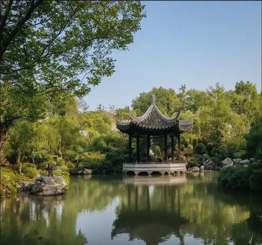 汕头龙湖雪枫餐饮有限公司